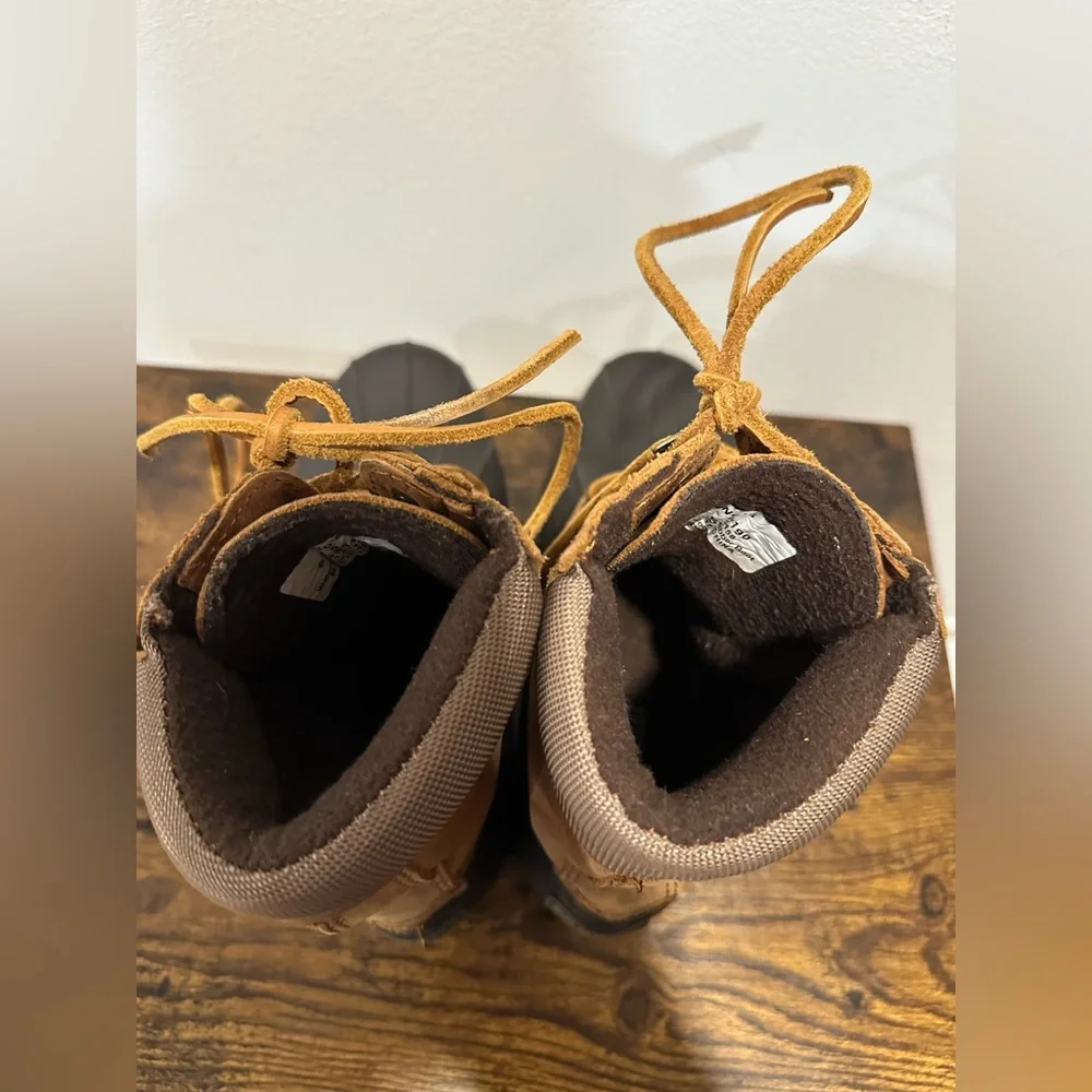 Sperry Top Sider Women’s Brown Waterproof Boots Size 5